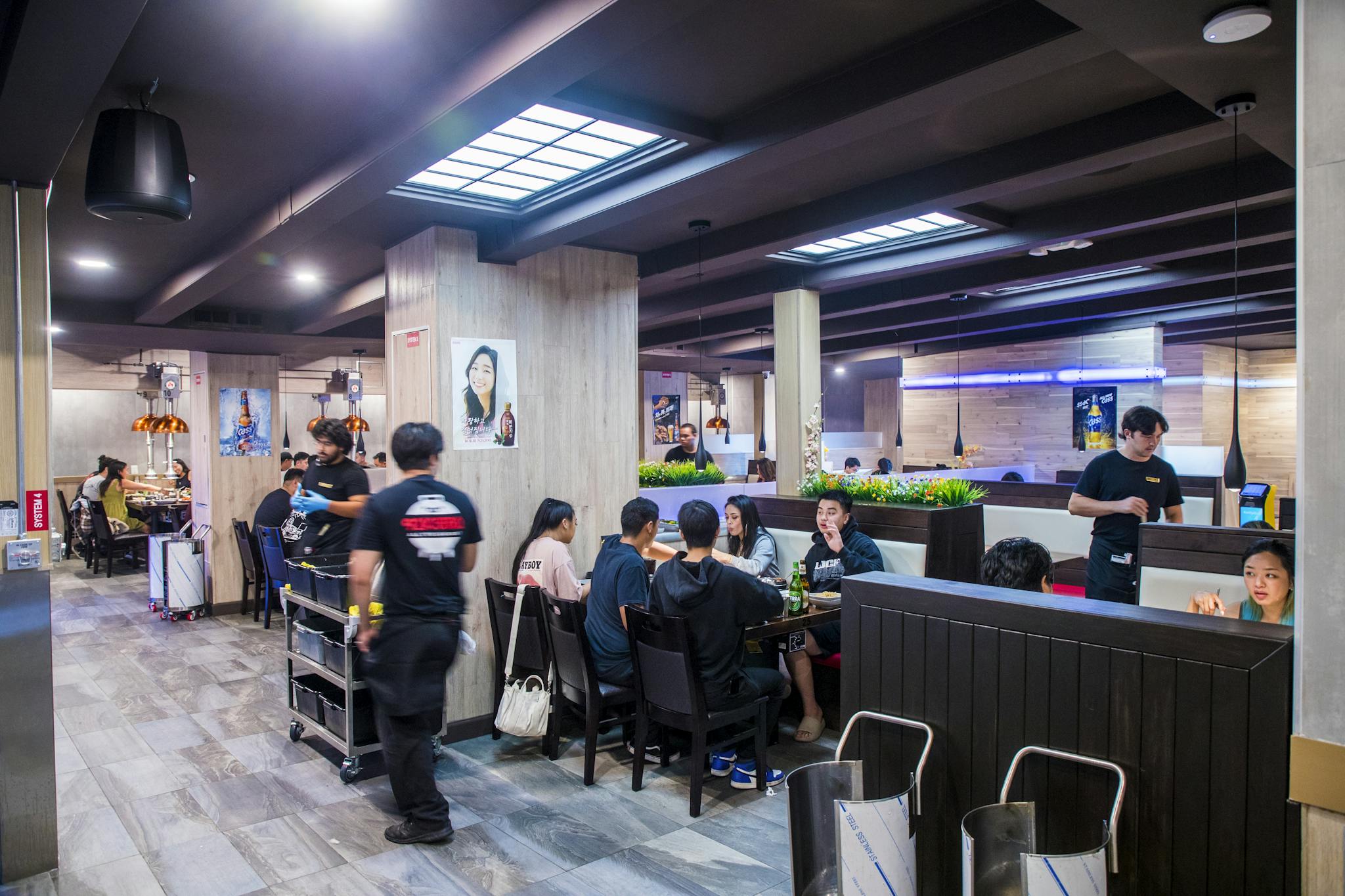 92KBBQ Store Image - {img}